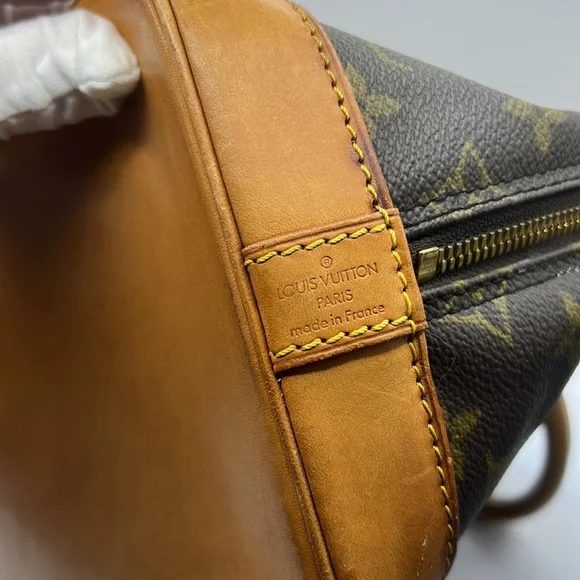 Louis Vuitton Alma PM Handbag - Picture 10 of 11